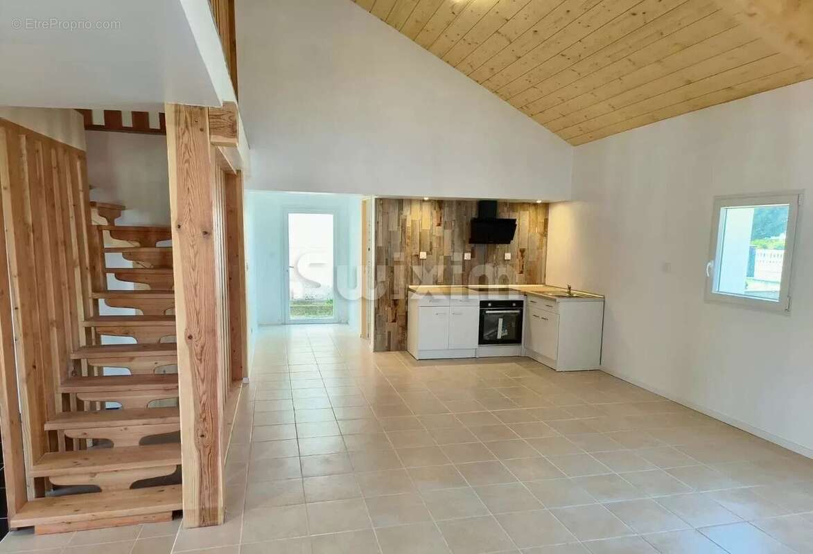 Maison à RION-DES-LANDES