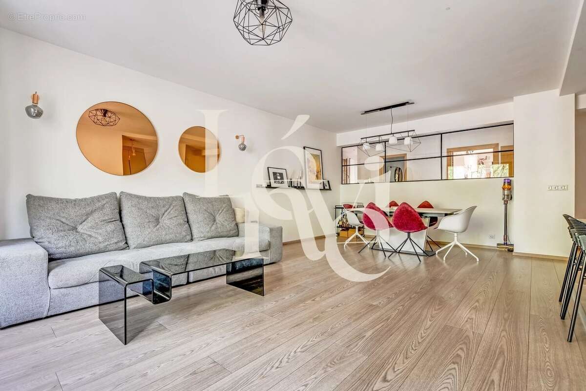 Appartement à PARIS-12E