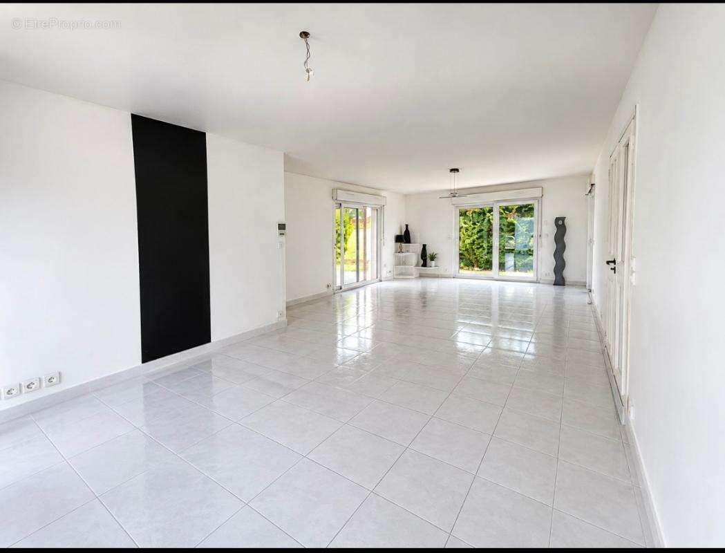 Maison Tergnier 7 pièce(s) 167 m2 - photo 2