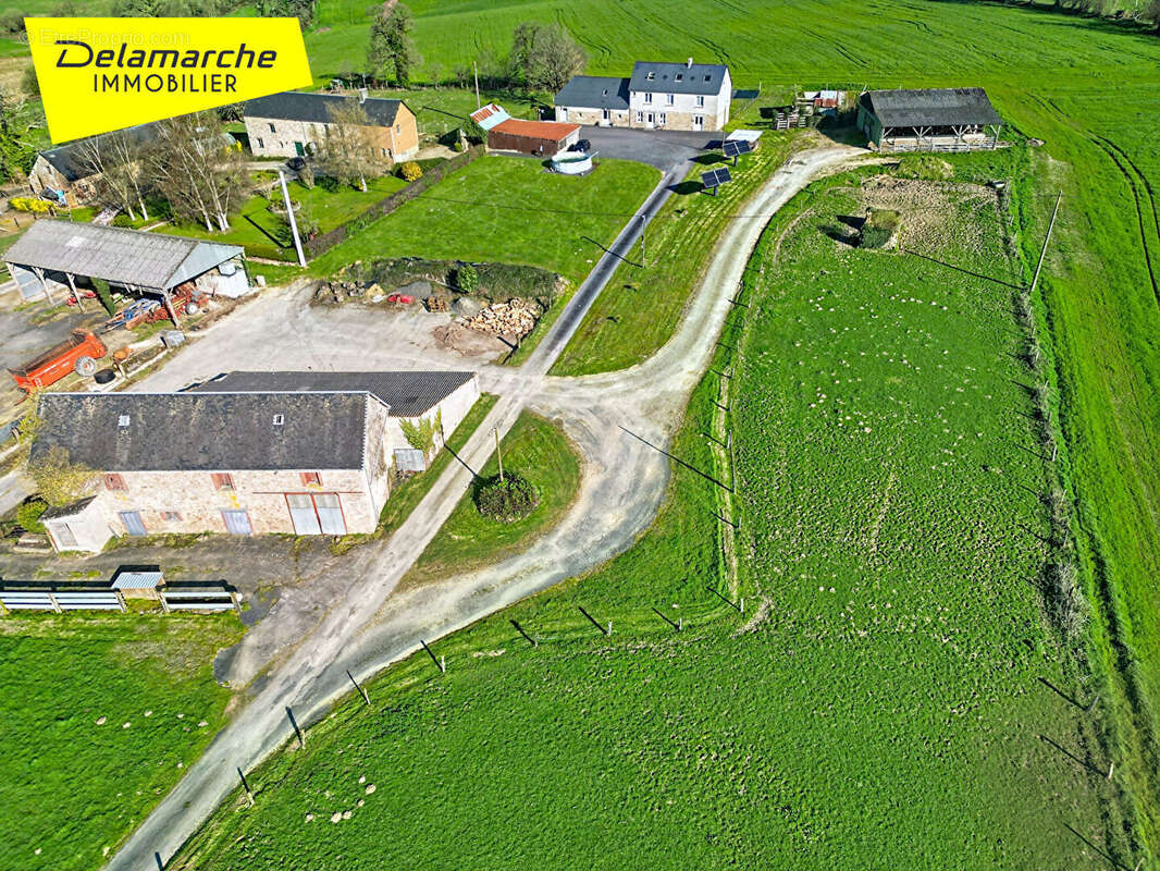 Maison à SAINTE-CECILE