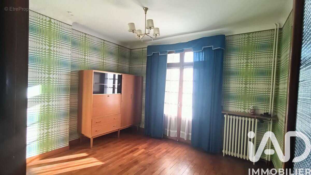 Maison 400 m² à Bessines-Sur-Gartempe  - photo 9