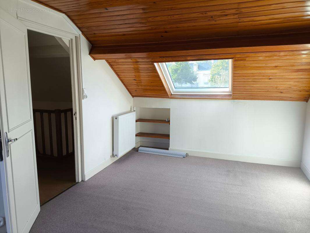 Maison à COSNE-COURS-SUR-LOIRE