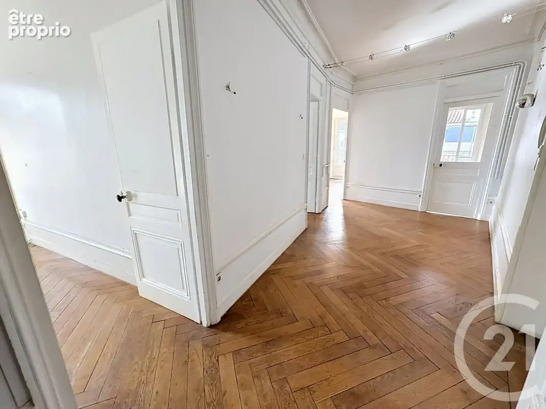 Appartement 5 pièces 127 m² à vendre à Lyon-1e (69001) - photo 8