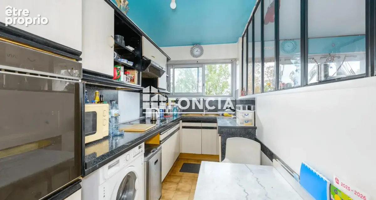Appartement 3 pièces de 67m2 renové résidence Talma - photo 5