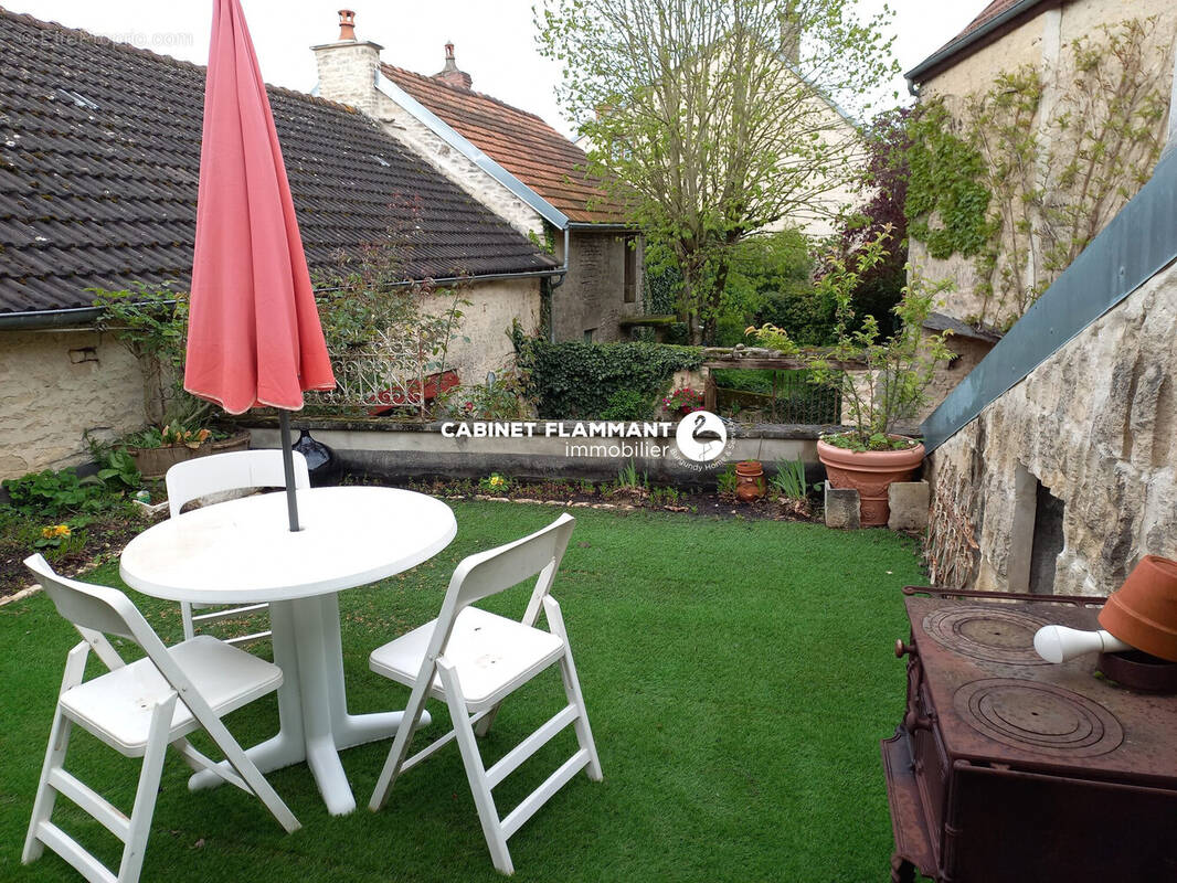 Maison à CHATILLON-SUR-SEINE