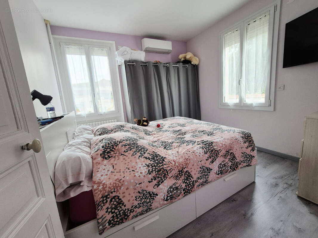 Maison à VILLESENEUX