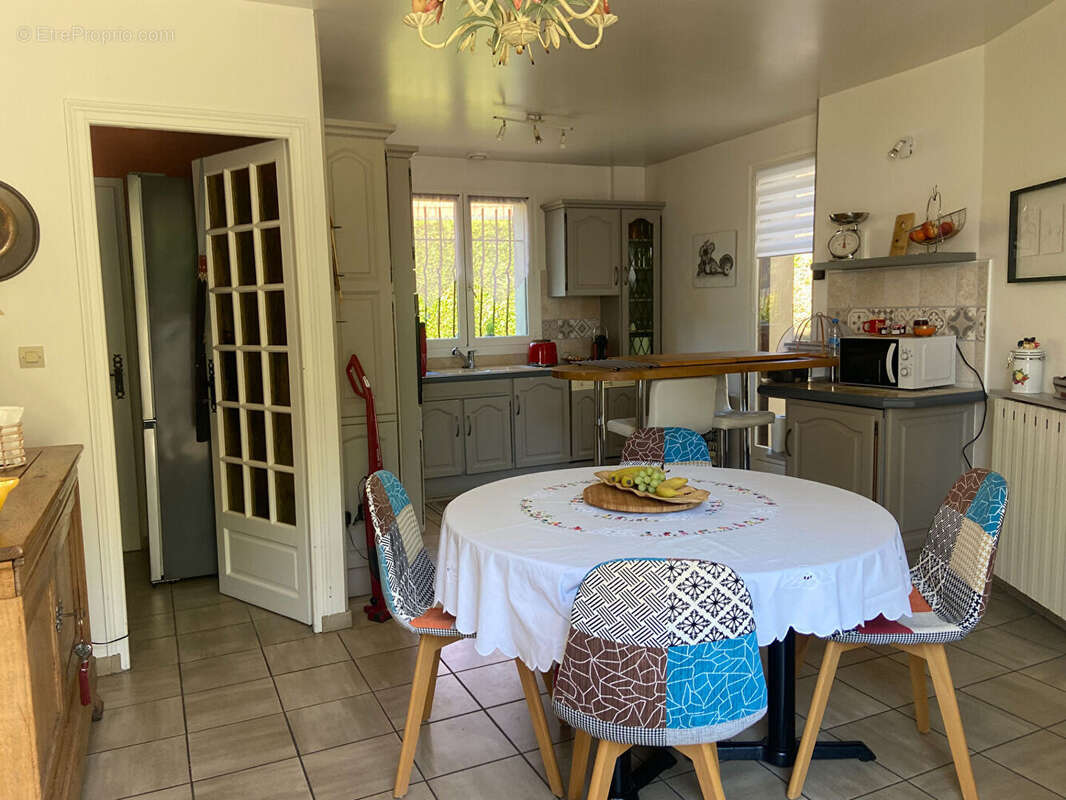 Maison à VARENNES-VAUZELLES