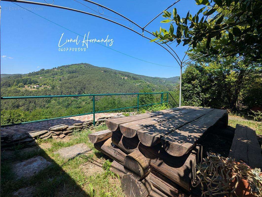 Mas cévenol avec piscine et terrain d'environ 1 hectare - Vue panoramique sur les Cévennes - photo 2