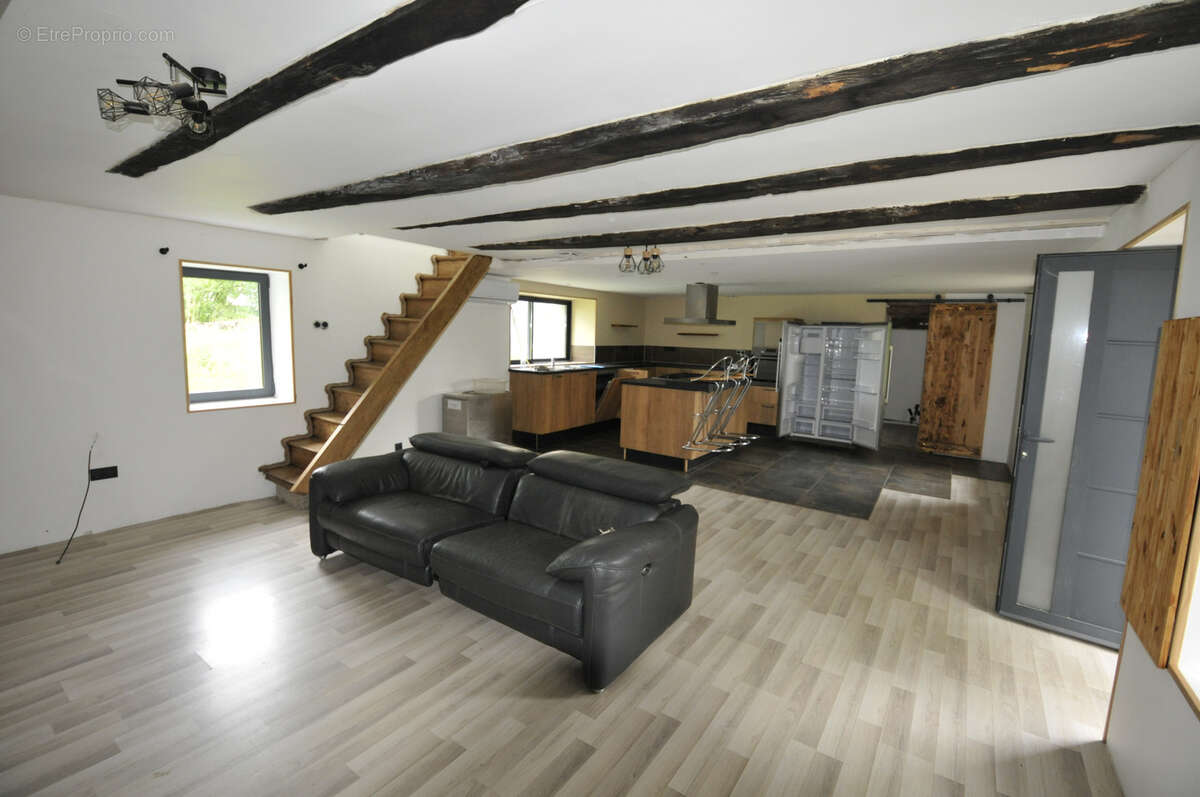 Maison à LA PORCHERIE