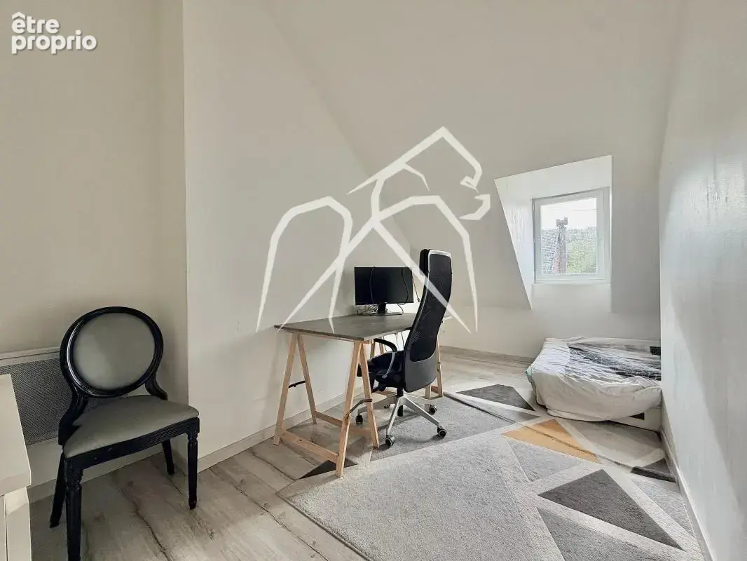 Maison familiale 6 pièces, 120 m² avec jardin et parking à Malaunay - photo 9