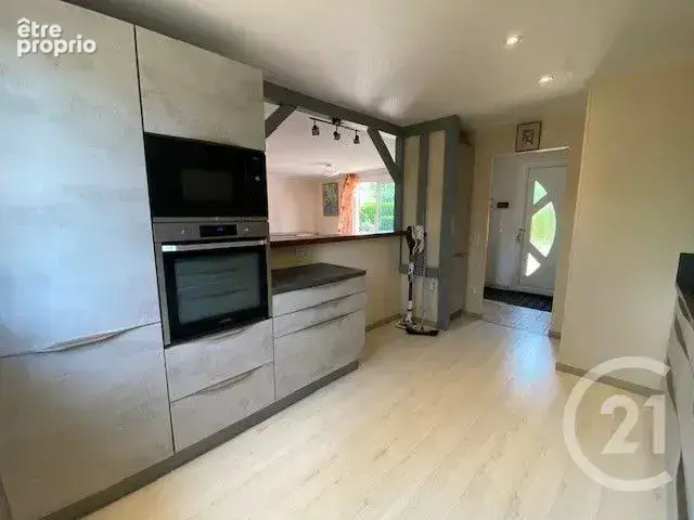 Maison 4 pièces 92 m² à vendre à Bernay (27300) - photo 4