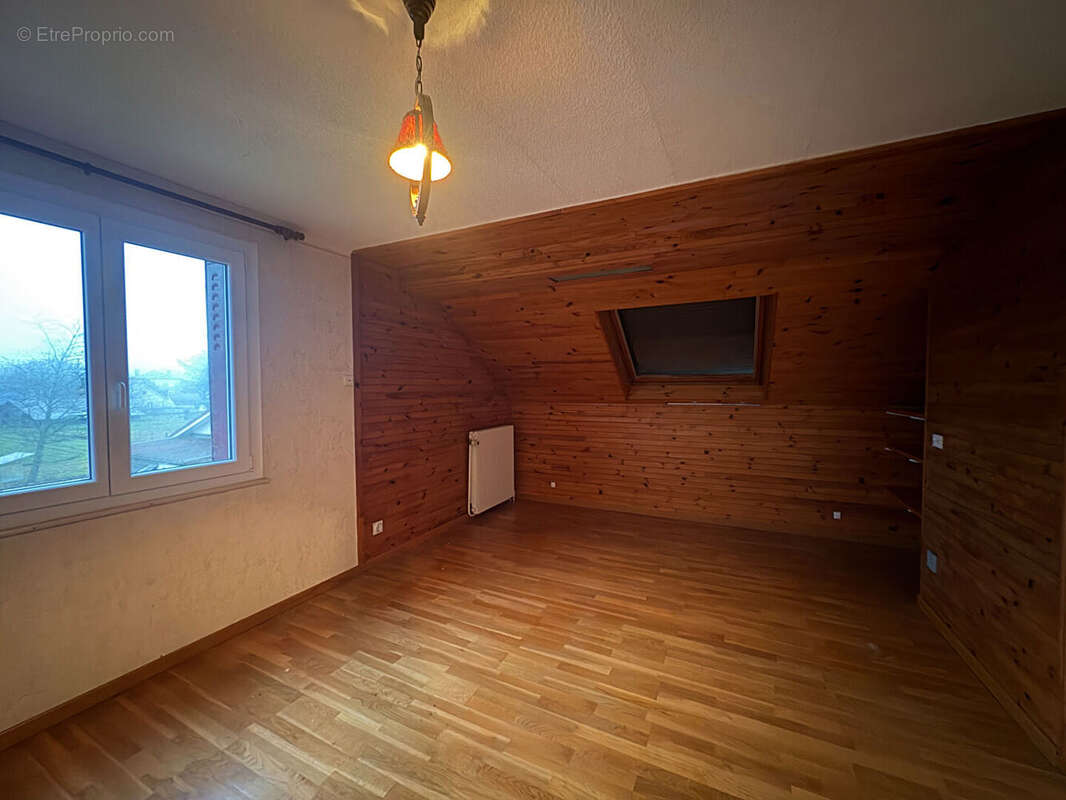 Maison à COLOMBIER-FONTAINE