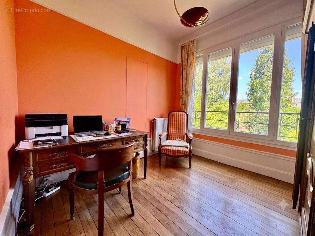 MAISON Style "ART DECO" Secteur  ST ANNE - HENRIVILLE 183m2, 4 chambres , garage  jardin - photo 12