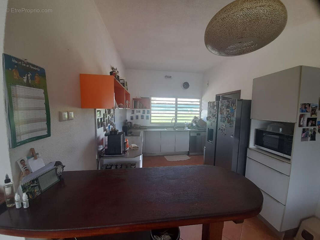 Maison à REMIRE-MONTJOLY