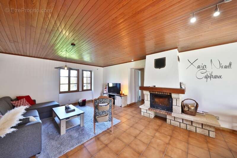 Maison à SAINT-AMOUR