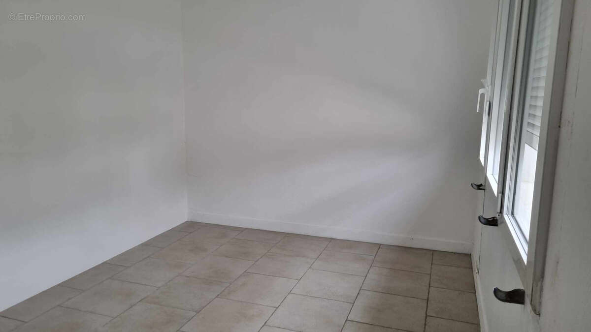 Maison à BESSE-SUR-BRAYE