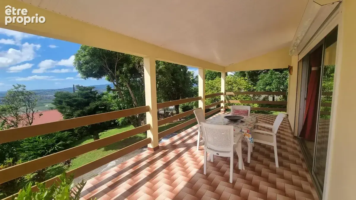 LE LAMENTIN : maison (121 m²) en vente - photo 2