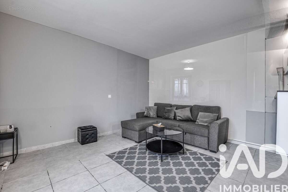 Photo 3 - Maison à QUINCY-VOISINS