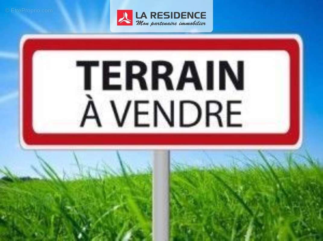 Terrain à ETREPAGNY