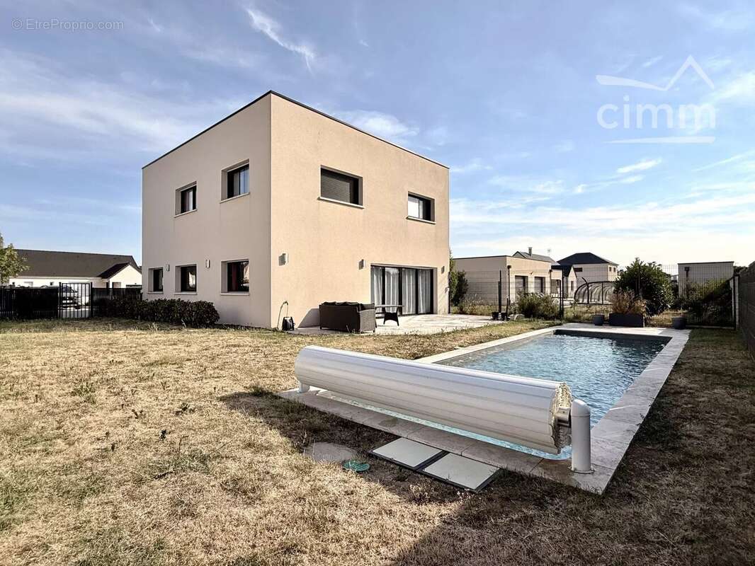 Maison contemporaine de 2022 avec piscine – Saint-Gervais-la-Forêt - photo 2