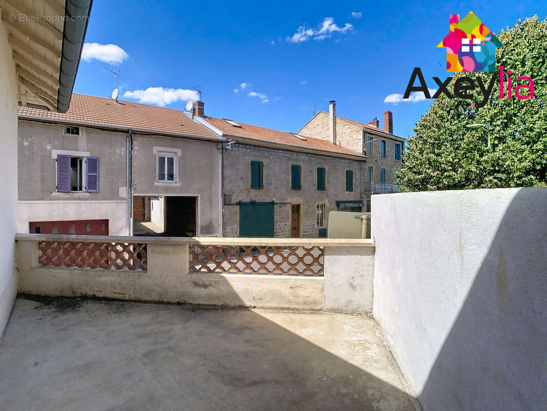 Centre renaison - maison de village avec terrasse - photo 2