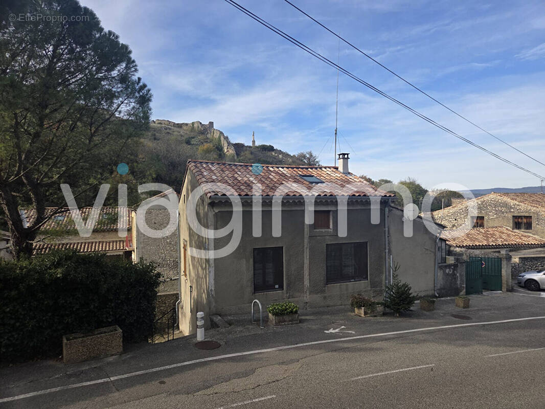 Maison à CHATEAUNEUF-DU-RHONE