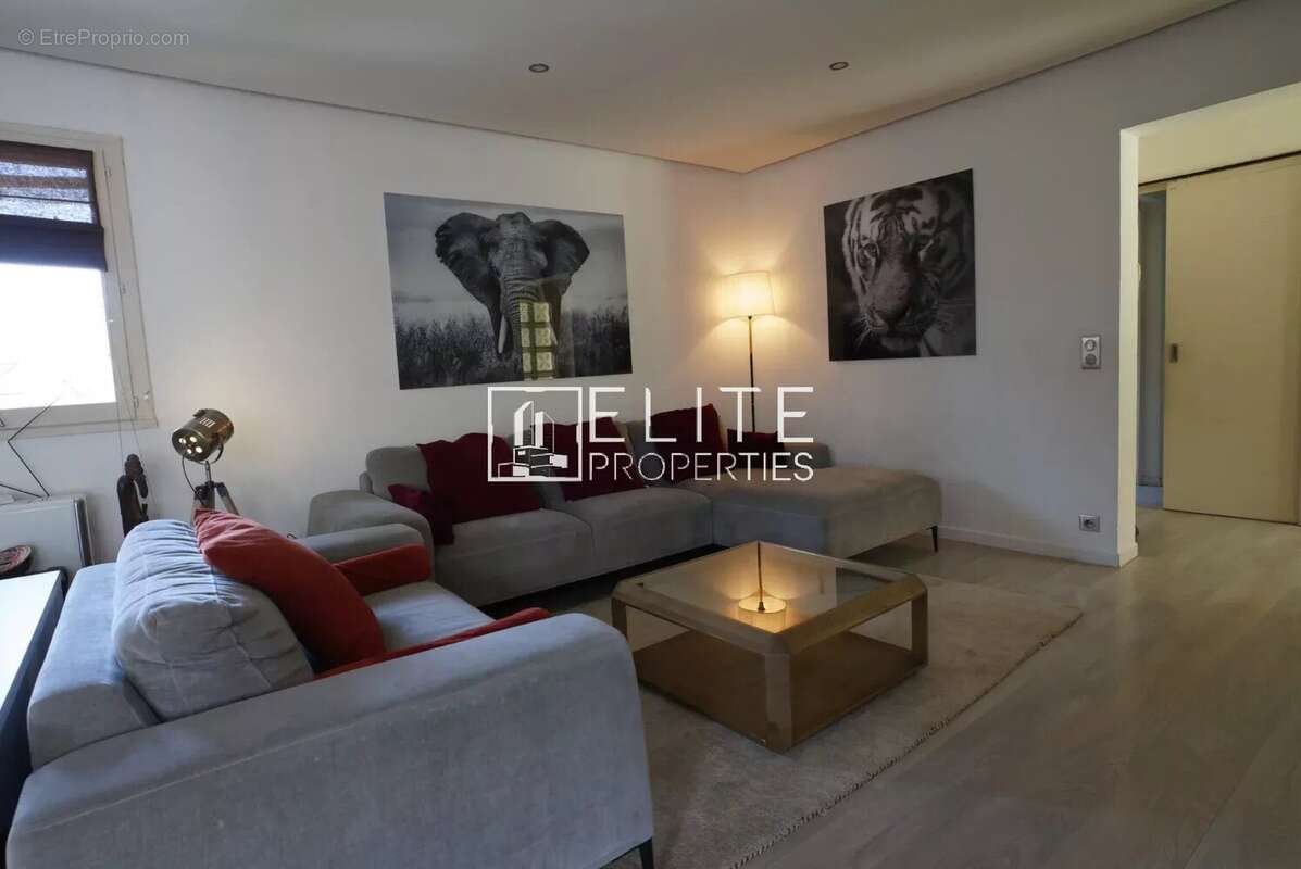 Maison à MOUANS-SARTOUX