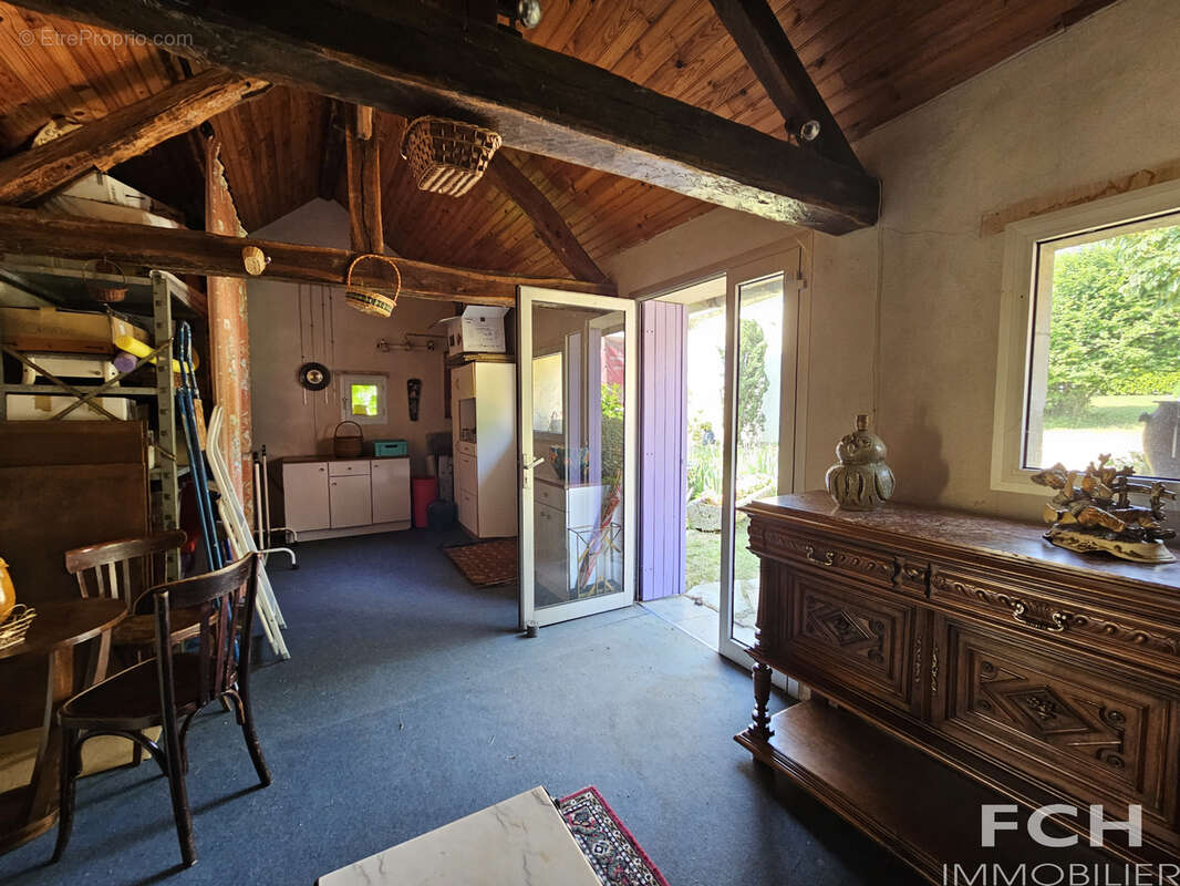 Maison à ESPINASSE-VOZELLE