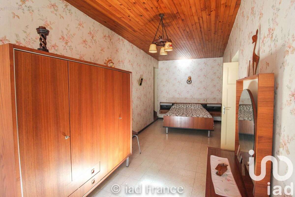 Photo 6 - Maison à SAINT-JULIEN-DE-PEYROLAS