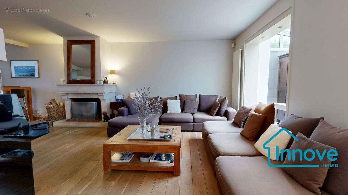 Salon - Maison à MONTESSON