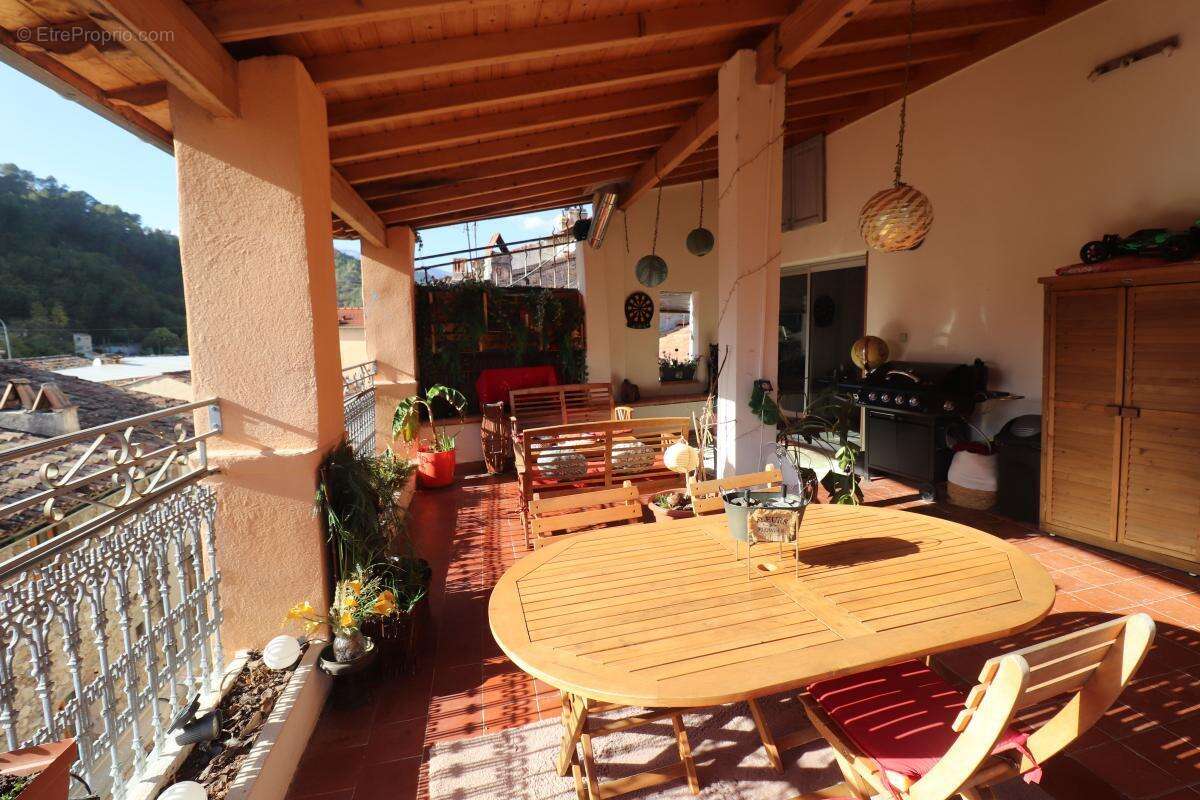 Appartement à L&#039;ESCARENE