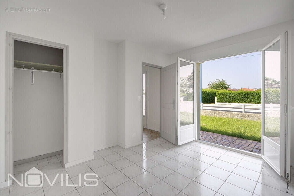 Maison à CASTELGINEST