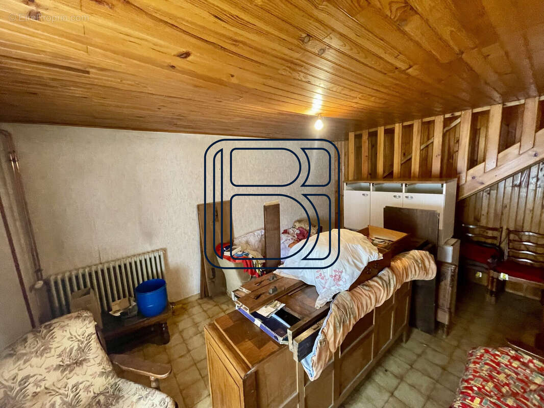 Maison à SAINT-ANTHEME