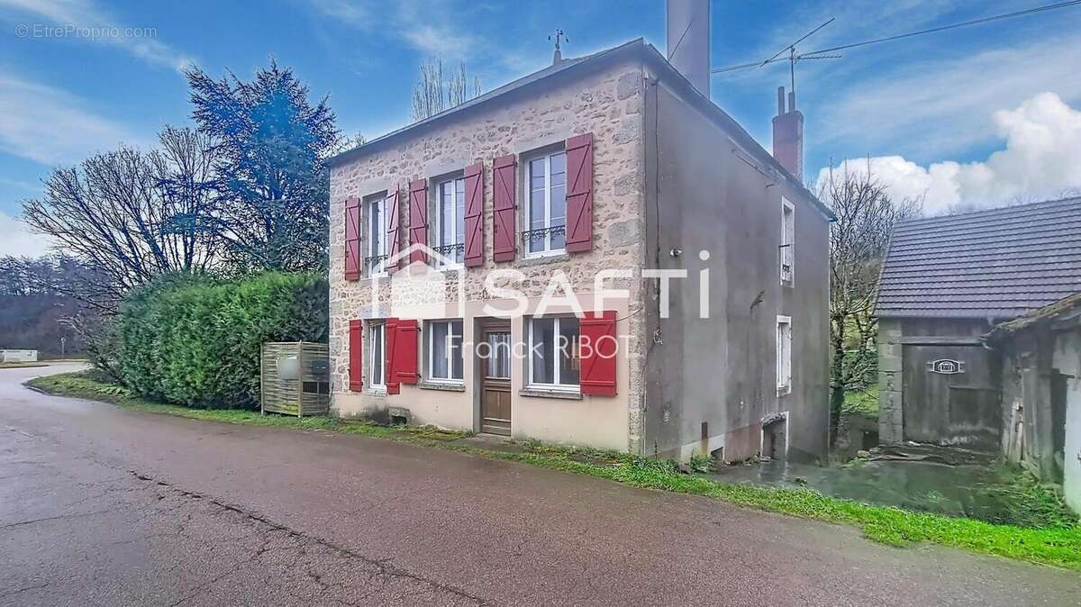 Maison 159 m² à Lormes  - photo 2