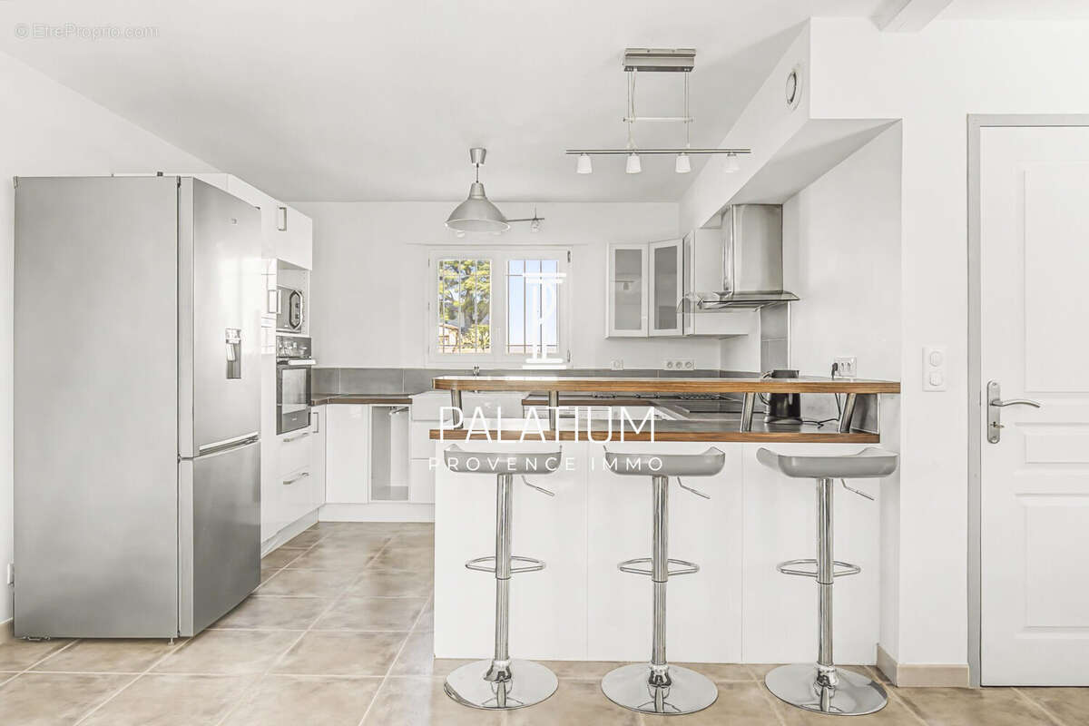 Maison à PELISSANNE