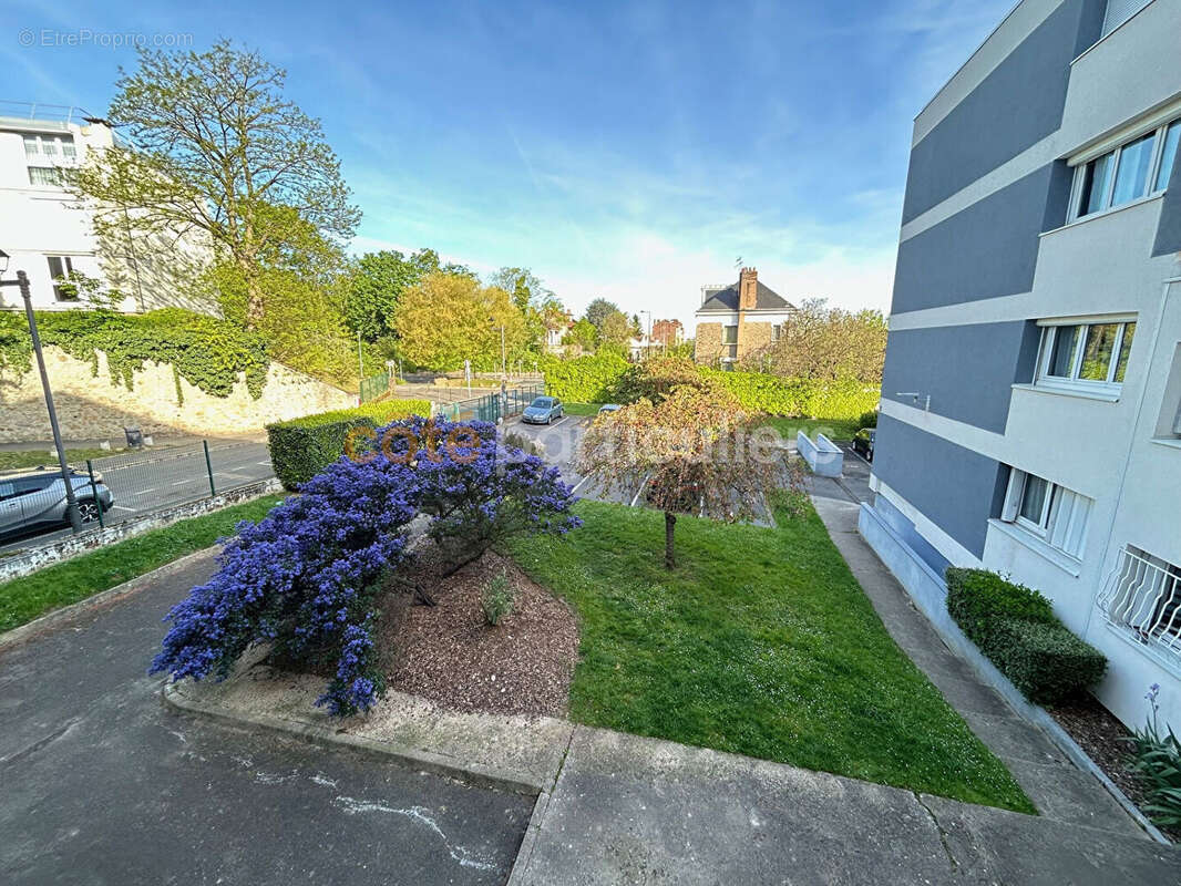 Appartement à VILLENEUVE-LE-ROI