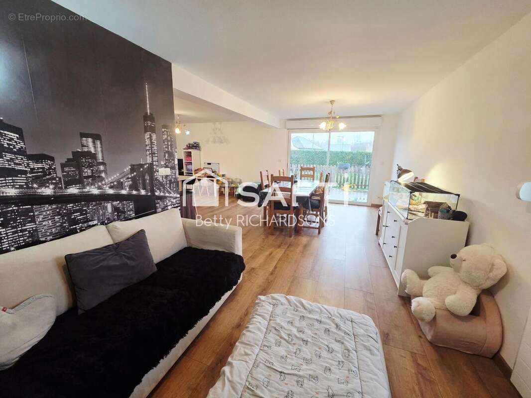 Photo 2 - Maison à AVION