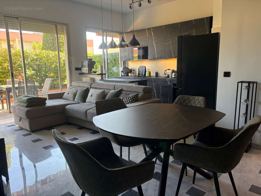 Appartement à CAP-D'AIL