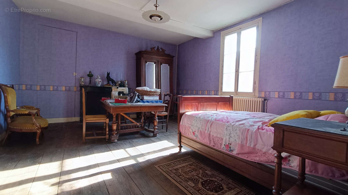 Maison à AGONAC