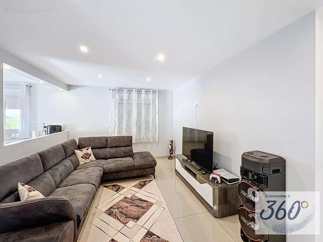 Maison moderne, neuve et fonctionnelle! - photo 3