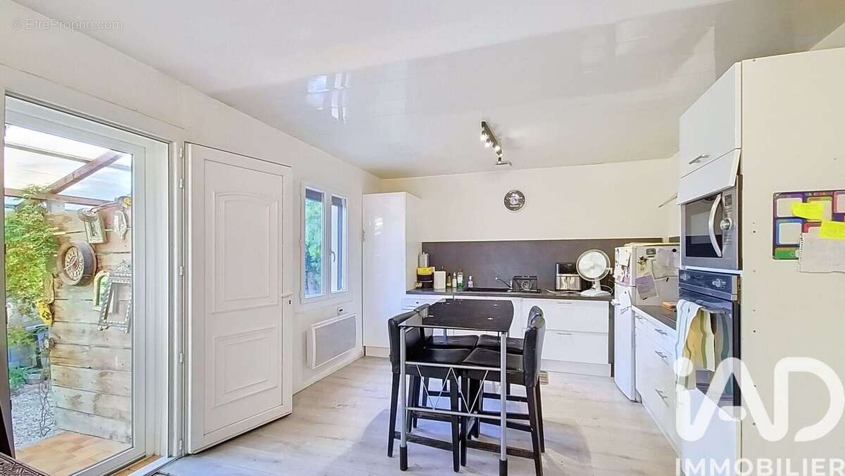 Photo 2 - Maison à MORIERES-LES-AVIGNON