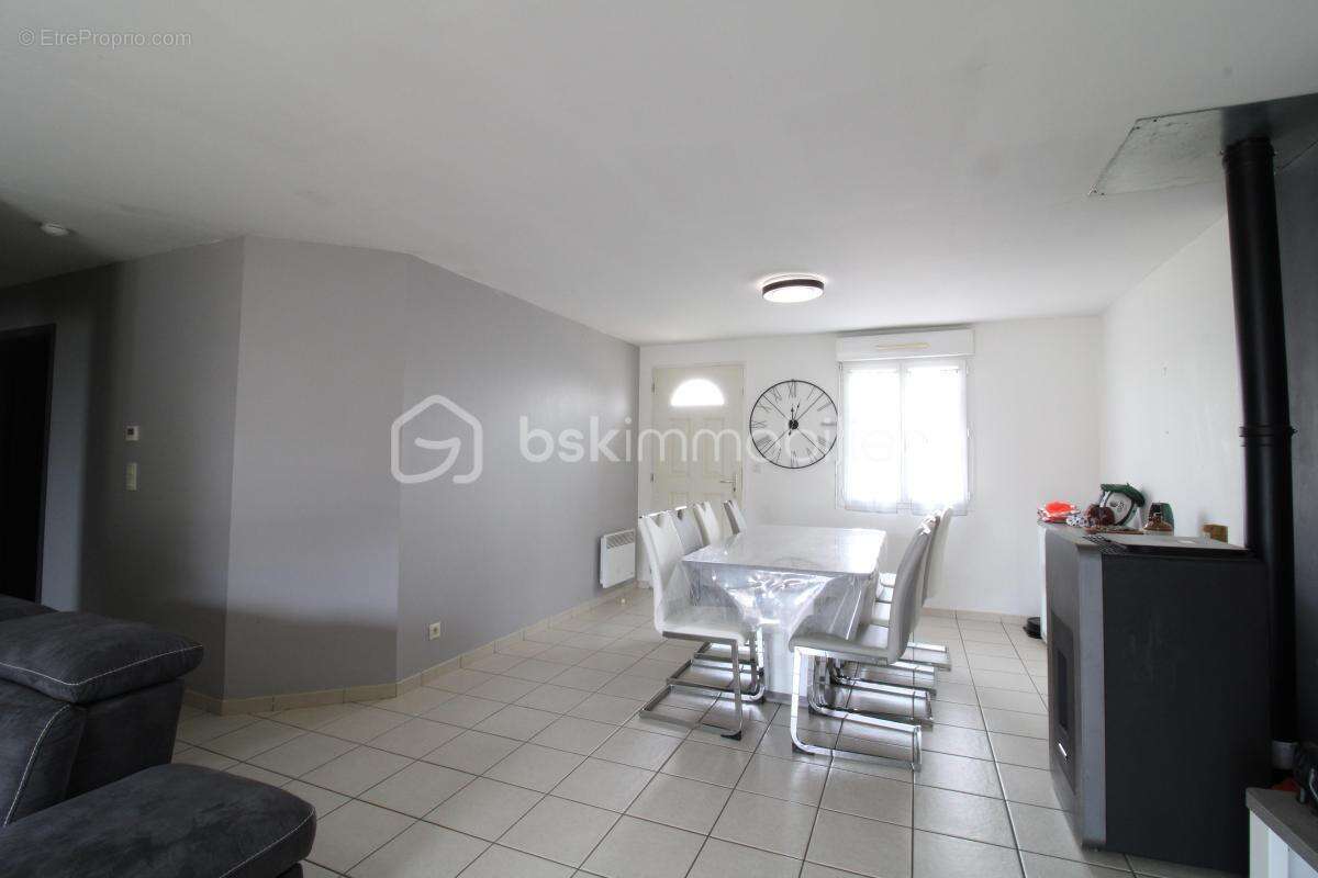 Maison à SAINT-MARTIN-D'ONEY