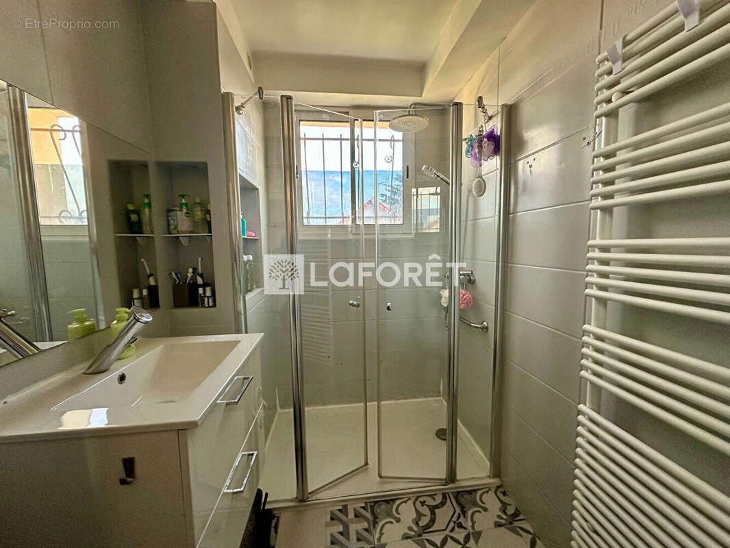 Maison à VIRY-CHATILLON