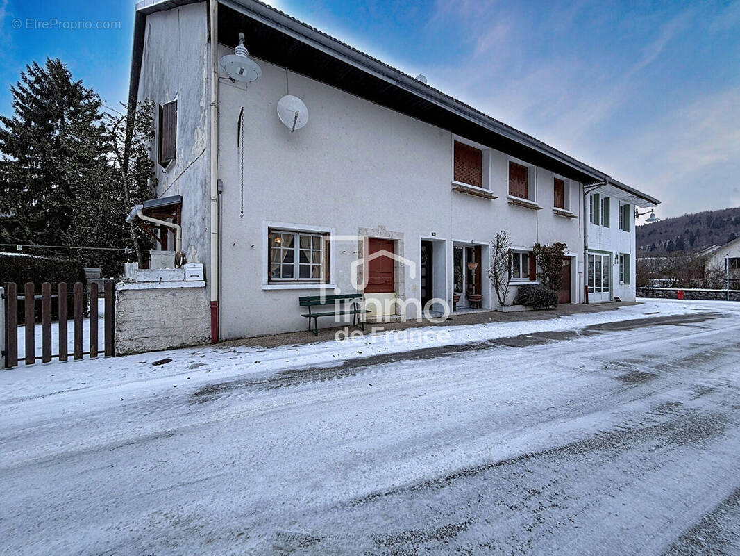 Maison à CHARIX