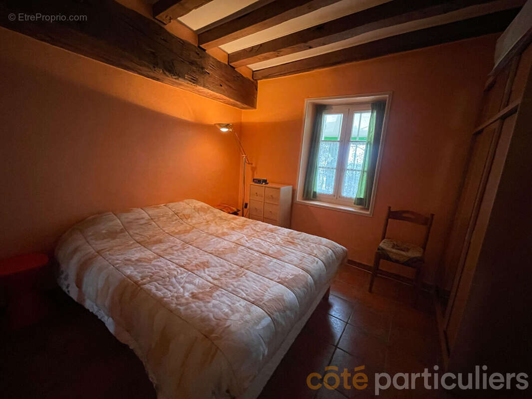 Maison à SAINT-ELOY-D'ALLIER