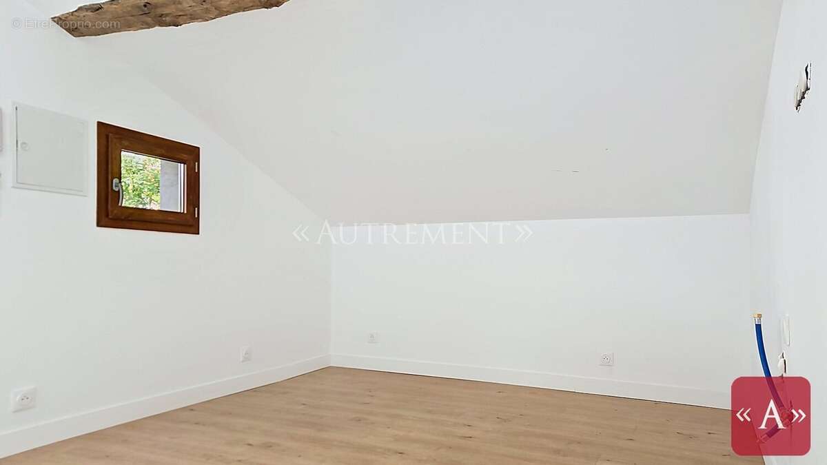 Appartement à SAINT-SULPICE