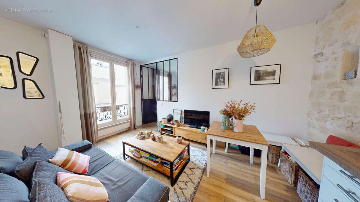 Appartement à PARIS-11E