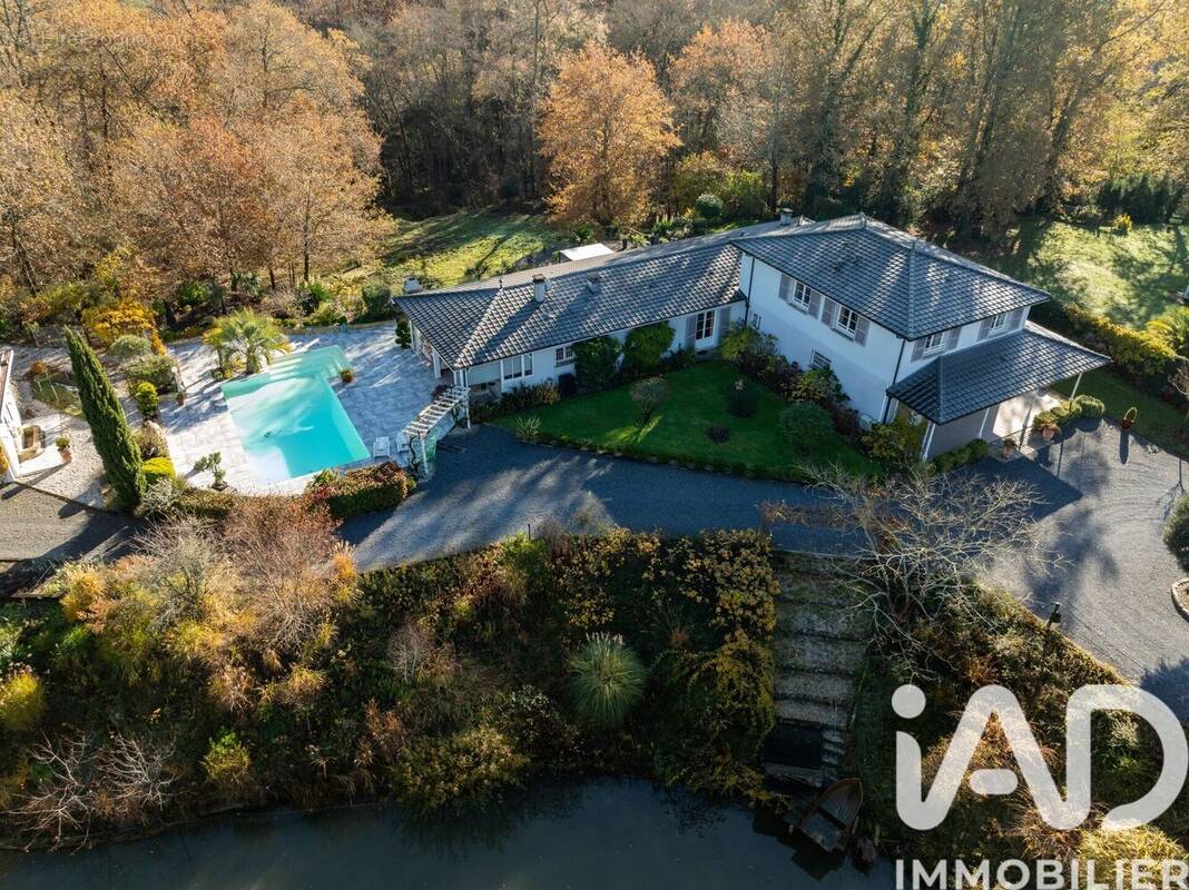 Photo 1 - Maison à BELIN-BELIET