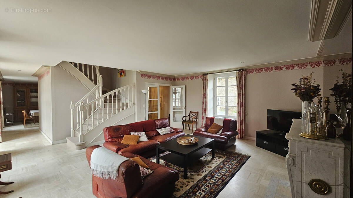Maison à COESMES