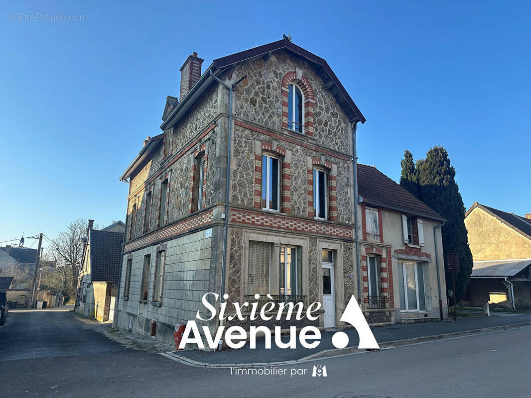 Maison à FERE-CHAMPENOISE